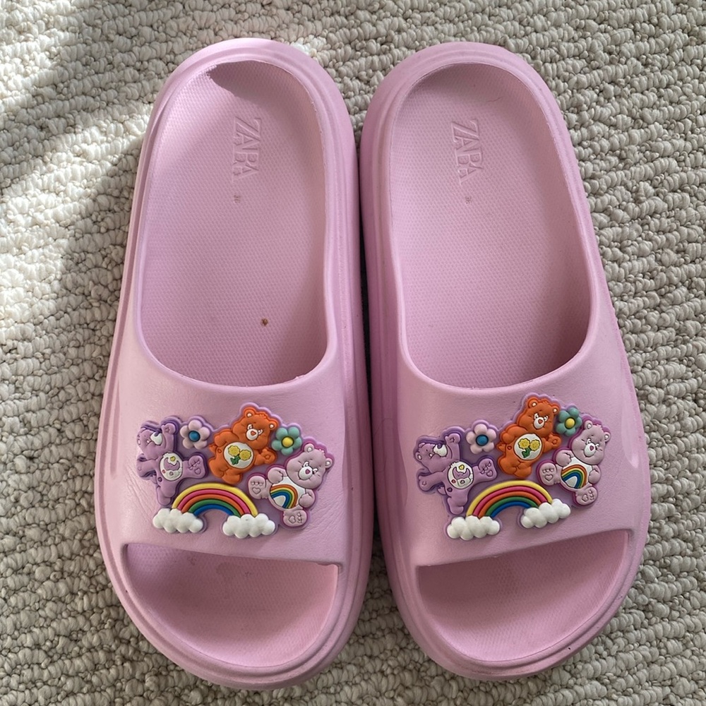 Zara kids slides